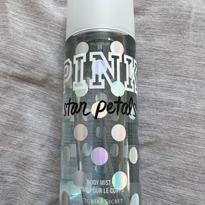 Victoria’s Secret star petals